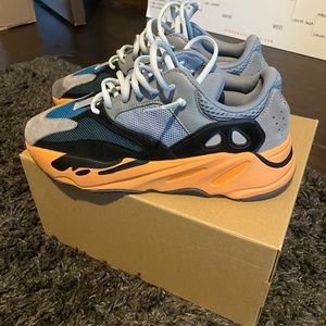 Adidas Yeezy 700 wash orange,Size 9,Great condition,orange,black,grey